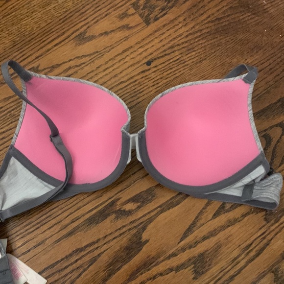 Victoria’s Secret Pink Wear Everywhere Pushup Bra Bundle - Picture 6 of 7